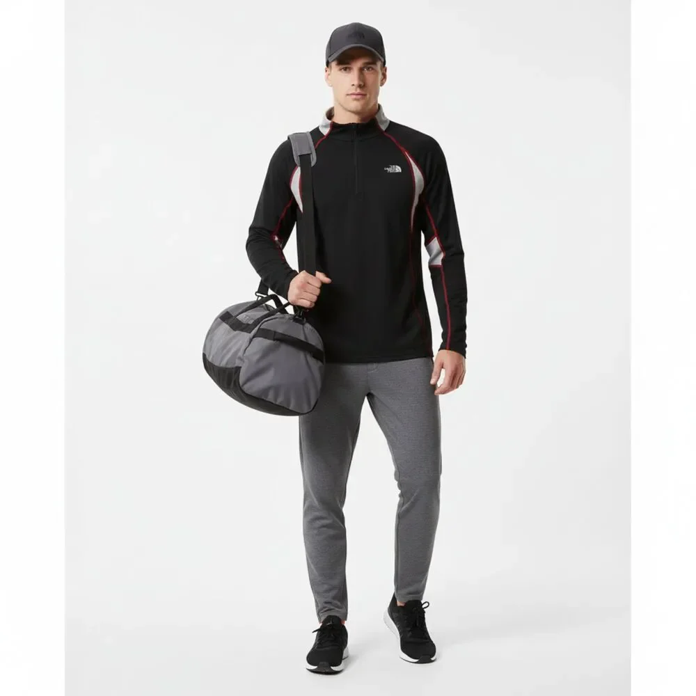The North Face Men's Black & Gray Color Block Quarter Zip Long Sleeve Shirt M